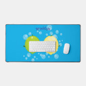 かわいいハッピーレモンライム漫画イラストレーション デスクマット (キーボード&マウス)