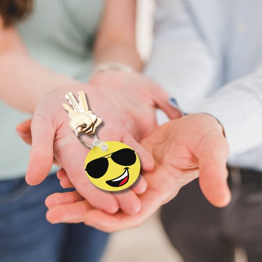 かわいいハッピー顔&アヴィエーターメガネ,おもしろい キーホルダー