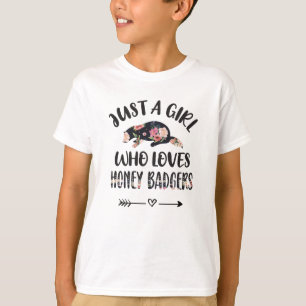 かわいいハニーアナグマの女の子が贈るハニーアナグマの恋人 Tシャツ