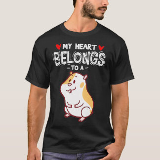 かわいいハムスターのギフトハートはハムスターに属している Tシャツ