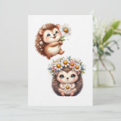 かわいいハリネズミのデュオイラスト ロマンチックな花柄 招待状 (スタンド正面)