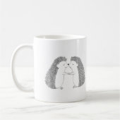 かわいいハリネズミの友人愛を引くハリネズミインク コーヒーマグカップ (左)