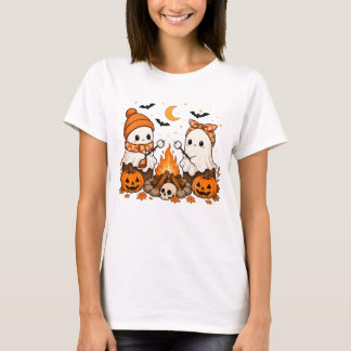 かわいいハロウィンの幽霊のキャンプファイヤーと落ち葉の秋 Tシャツ