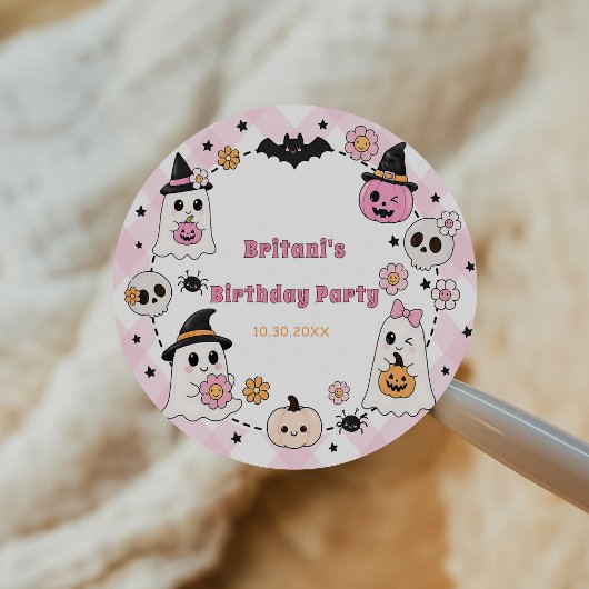 かわいいハロウィンの幽霊のスプークタクラー誕生日 ラウンドシール