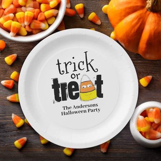 かわいいハロウィンをトリックまたはパーソナライズされたトリート ペーパープレート
