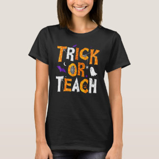 かわいいハロウィン先生学校教室秋のトリック Tシャツ