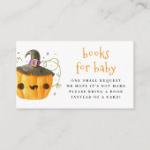 かわいいハロウィーンの本のベビー エンクロージャーカード (正面)