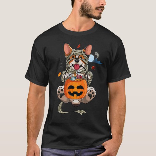 かわいいハロウィーンの衣装ウェルシュコーギーミイラ犬1 Tシャツ (正面)