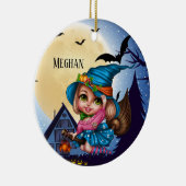 かわいいハロウィーンの魔女の名前を追加 セラミックオーナメント (右)