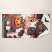 かわいいハロウィーンの魔女牛 バスタオル (バスタオル)