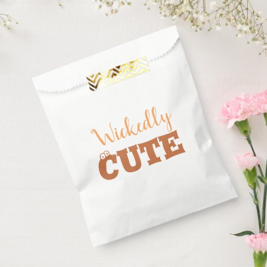 かわいいハロウィーンの魔女 | 愛し不気味い フェイバーバッグ (封をした状態)