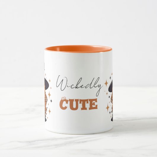 かわいいハロウィーンの魔女 | 愛し不気味い マグカップ (中央)