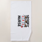 かわいいハロウィーンナース幽霊クラシックマンガT-Shir ビーチタオル (正面)