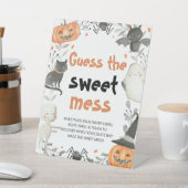 かわいいハロウィーン甘い混乱の赤ちゃんシャワーを推測 台座サイン (インサイチュ)