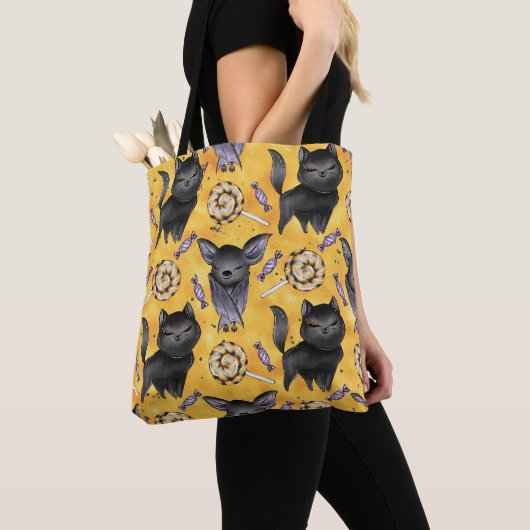 かわいいハロウィーン黒猫とこうもり トートバッグ (クローズアップ)