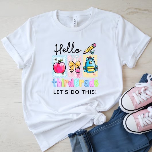 かわいいハローサードグレード名門私立校風の Tシャツ