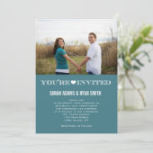 かわいいハートのティール(緑がかった色)の結婚式の写真の招待状 招待状 (スタンド正面)