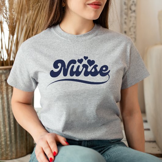 かわいいハートの贈り物を医療・看護学校へ Tシャツ