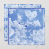 かわいいハート形の雲が青い空に浮かぶ、明るく幸せなイメージ (正面/裏面)