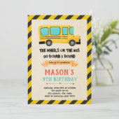 かわいいバスの車輪の案内 招待状 (スタンド正面)