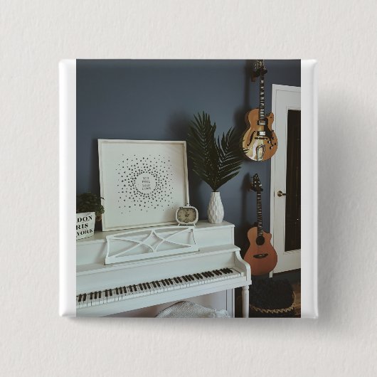 かわいいバスギター 缶バッジ (正面)