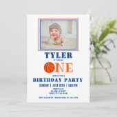 かわいいバスケットボールの写真1歳の誕生日 招待状 (スタンド正面)