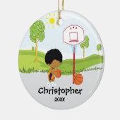 かわいいバスケットボール選手のスポーツのクリスマスのオーナメント セラミックオーナメント (左)