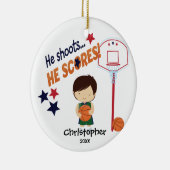 かわいいバスケットボール選手のスポーツのクリスマスのオーナメント セラミックオーナメント (右)
