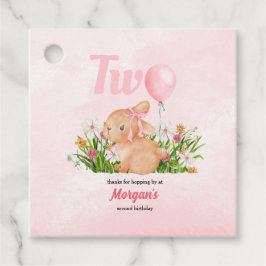 かわいいバニーがピンクの女の子2歳の誕生日を飾る フェイバータグ
