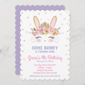 かわいいバニーの誕生日の招待状の女の子のウサギの紫色 招待状 (正面/裏面)