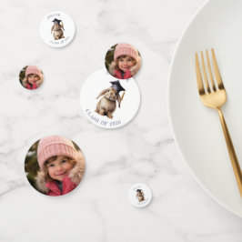 かわいいバニー幼稚園の卒業写真 コンフェッティ