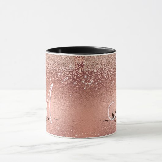 かわいいバラ金ゴールドフェイクグリッターモノグラム マグカップ (中央)