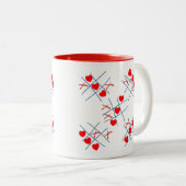 かわいいバレンタインのハートTic-Tac-Toeパターンマグ ツートーンマグカップ (正面右)