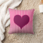 かわいいバレンタインのピンクのストライプハート クッション (ブランケット)