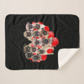 かわいいバレンタインデイパグドッグハート子犬 シェルパブランケット (正面(横))