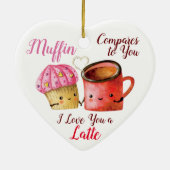 かわいいバレンタインデーのカップケーキとコーヒーマグカップル セラミックオーナメント (裏面)