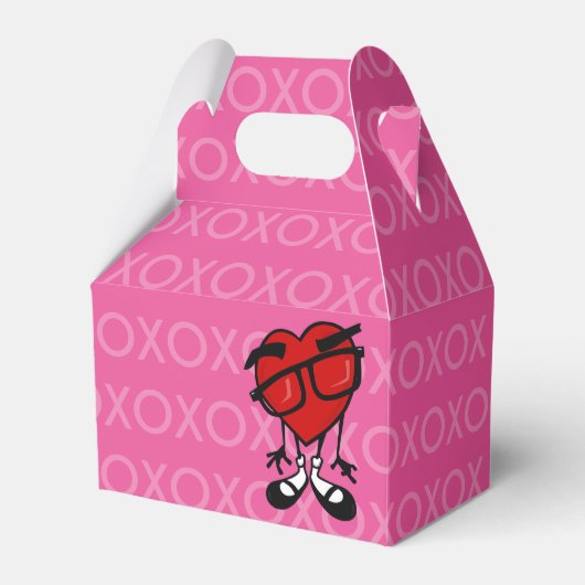 かわいいバレンタインデー赤いハート切り妻お願い フェイバーボックス (正面サイド)