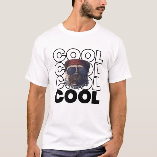 かわいいパグのグラフィックTシャツ Tシャツ (正面)