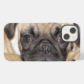かわいいパグの子犬 iPhoneケース (裏面横)
