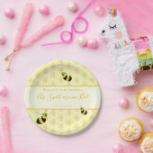 かわいいパステルイエローハニービーベイビーシャワーデコール ペーパープレート (パーティー)