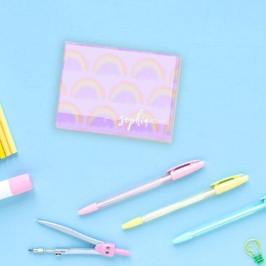 かわいいパステルカラーの虹の模様に名前を入れてオリジナルギフトに ポストイット