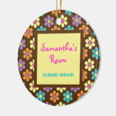 かわいいパステル調のデイジーの女の子の部屋のドア・ハンガー セラミックオーナメント (左)