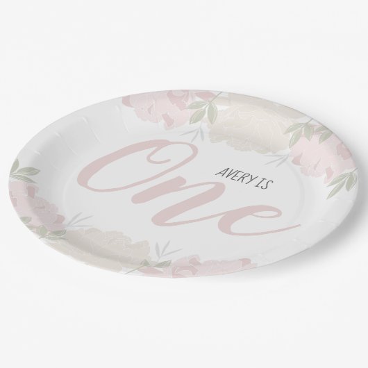 かわいいパステル調ピンクの花のベビーの第1誕生日 ペーパープレート (アングル)