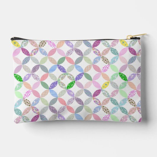 かわいいパッチワークキルティングをテーマカスタムにしたプロジェクト アクセサリーポーチ (裏面)