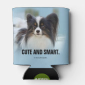 かわいいパピヨンスパニエル犬ドッグアットザ波止場 缶クーラー (裏面)