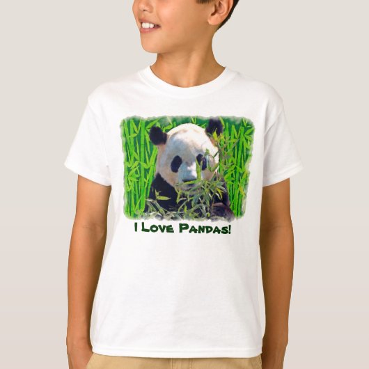 かわいいパンダのクマとおいしい竹の葉 Tシャツ (正面)