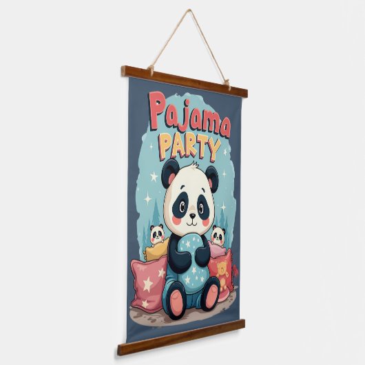 かわいいパンダのパジャマパーティー　あたたかなおやすみ会　美観 吊り下げ型タペストリー (傾斜あり)