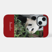 かわいいパンダの背景、名前、 iPhone 15ケース (裏面横)