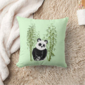 かわいいパンダを竹に クッション (ブランケット)