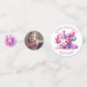 かわいいパーソナライズされたピンクとパープルアクソロトル誕生日 コンフェッティ (裏面)